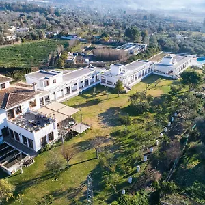 3* Hotel Taray Botanico